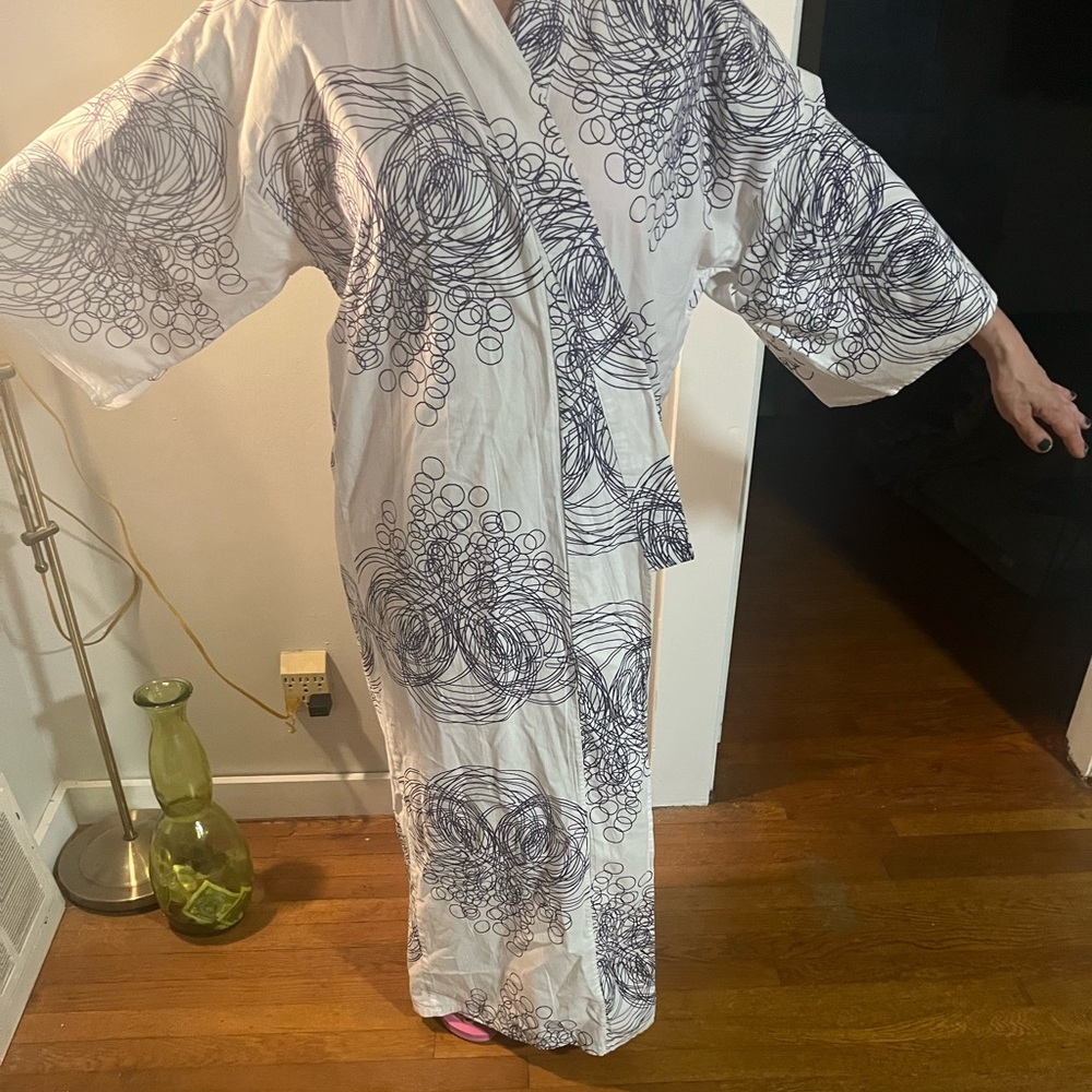 White and  purple abstract Patterned Kimono Robe by RLS